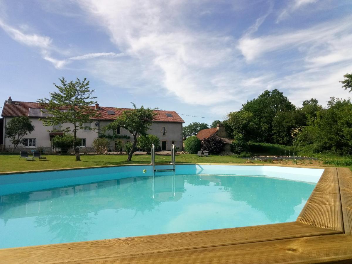 Chambres D'Hotes Quatre Mains Saint-Priest-des-Champs Exterior foto